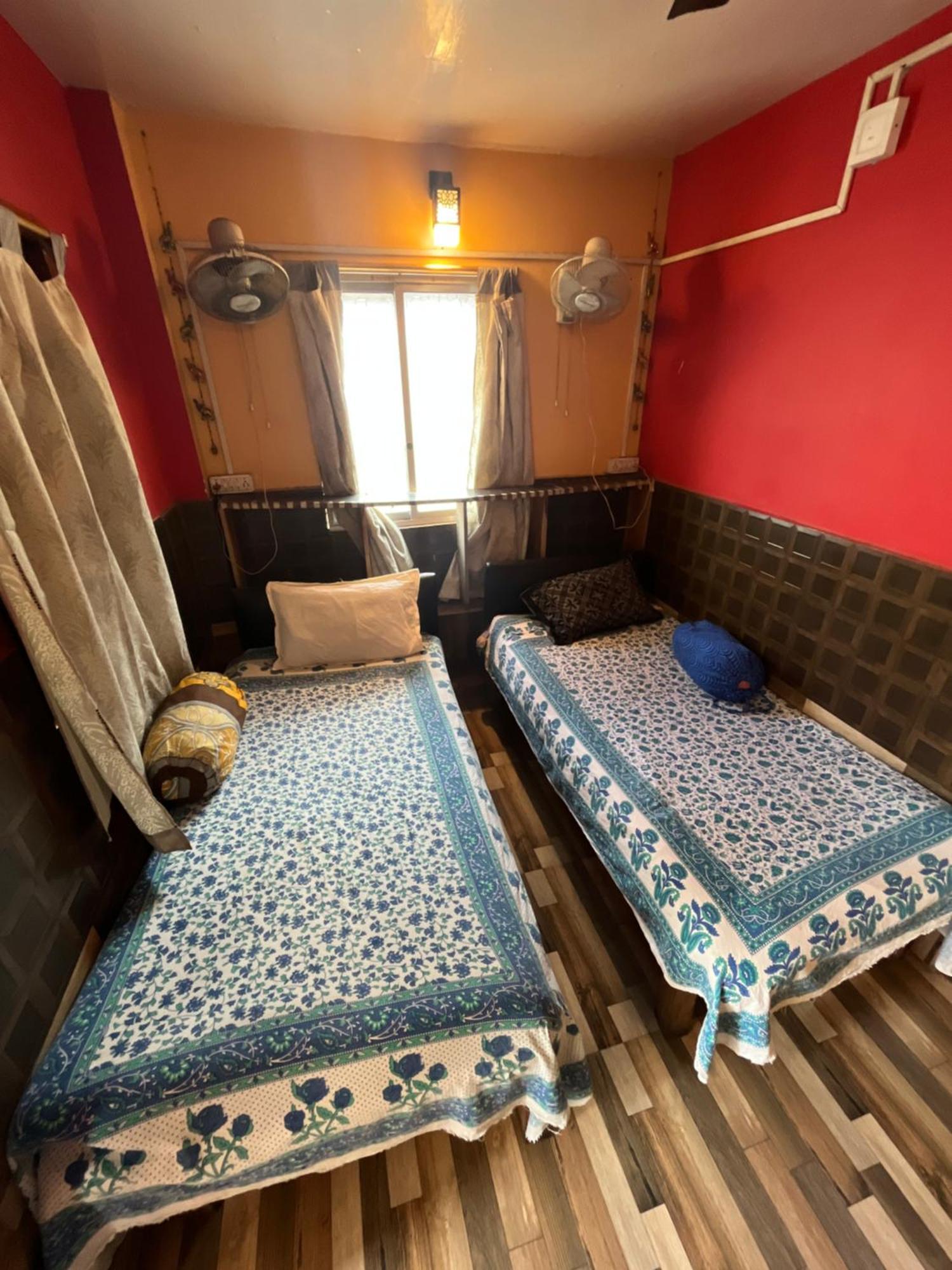 Calcutta Backpackers Homestay -Only For Backpackers & Travellers Exterior photo