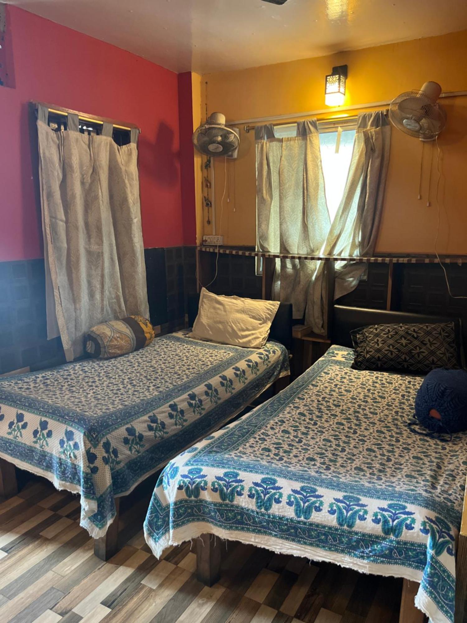 Calcutta Backpackers Homestay -Only For Backpackers & Travellers Exterior photo